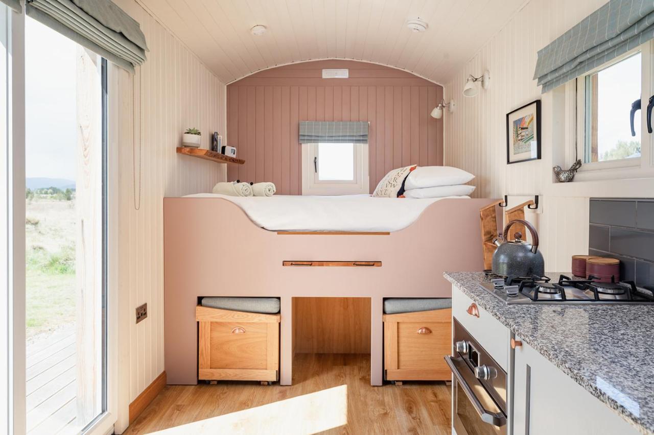 Apartamento Highland Shepherd Huts Nethy Bridge Exterior foto